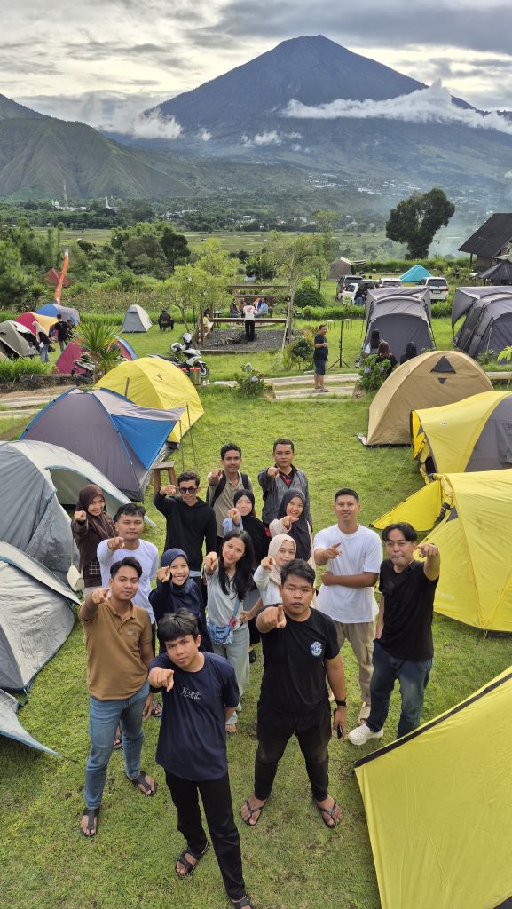 Adventure camp sembalun