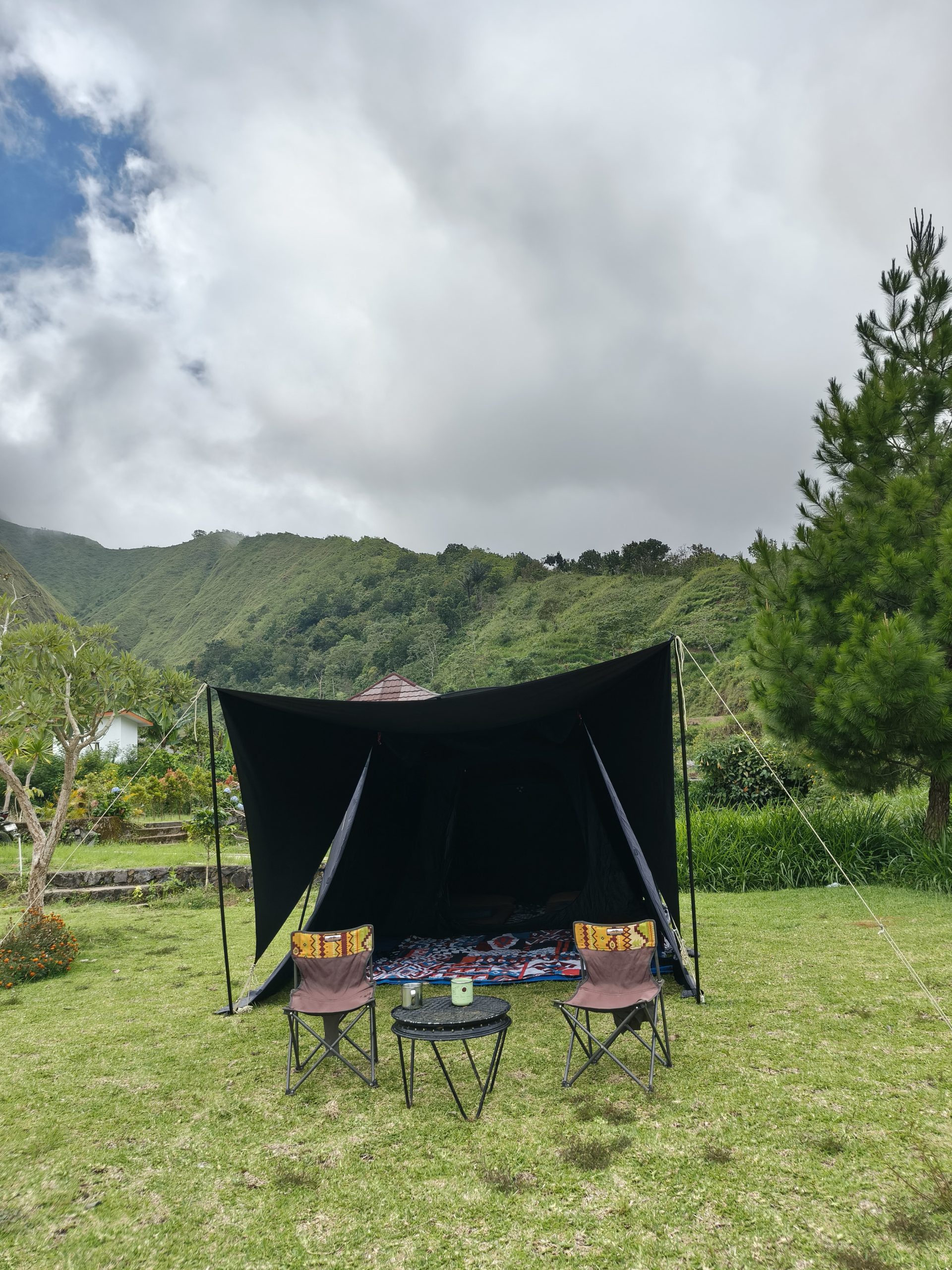 Tampak luar paket honeymoon