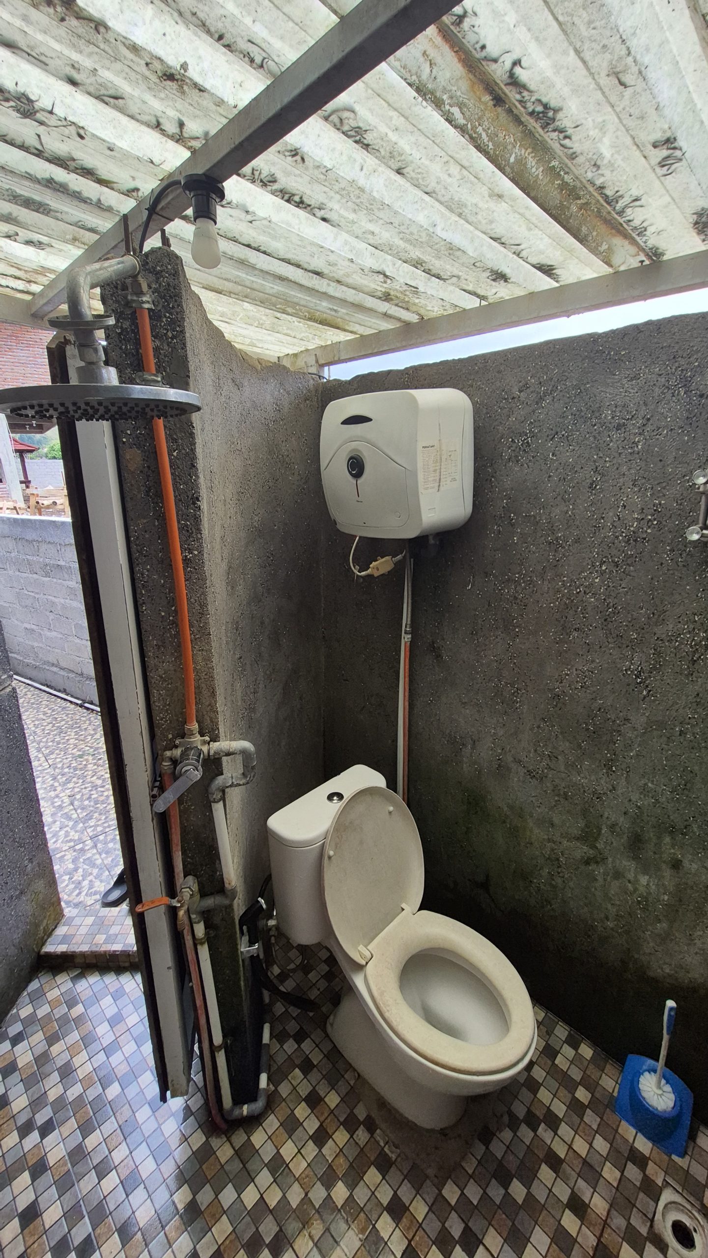 Toilet bersih villa a malika